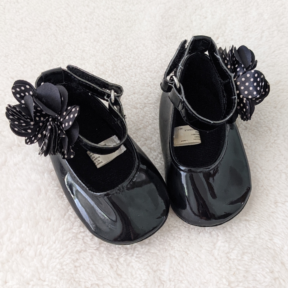 Stepping Stones Black Infant dress shoes. Size 1